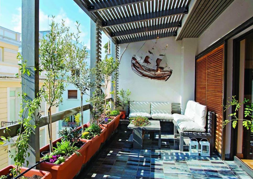 Hidesign Athens Tube Luxury Apt In Kolonaki Extérieur photo